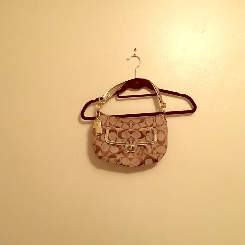 Coach Authentic Signature Purse
